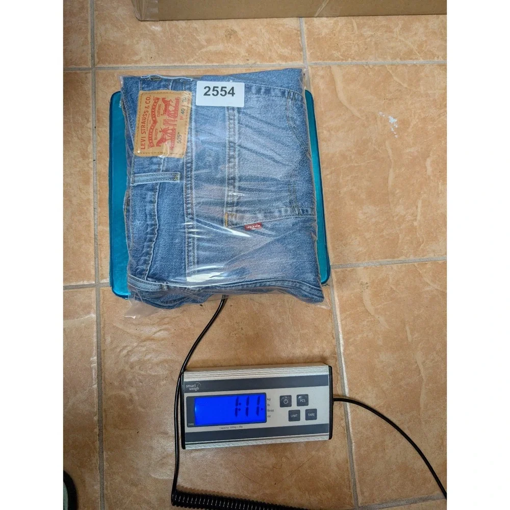 Levi's 505 Regular Fit Men's Jeans Light Wash Blue Denim‎ Size 40x32